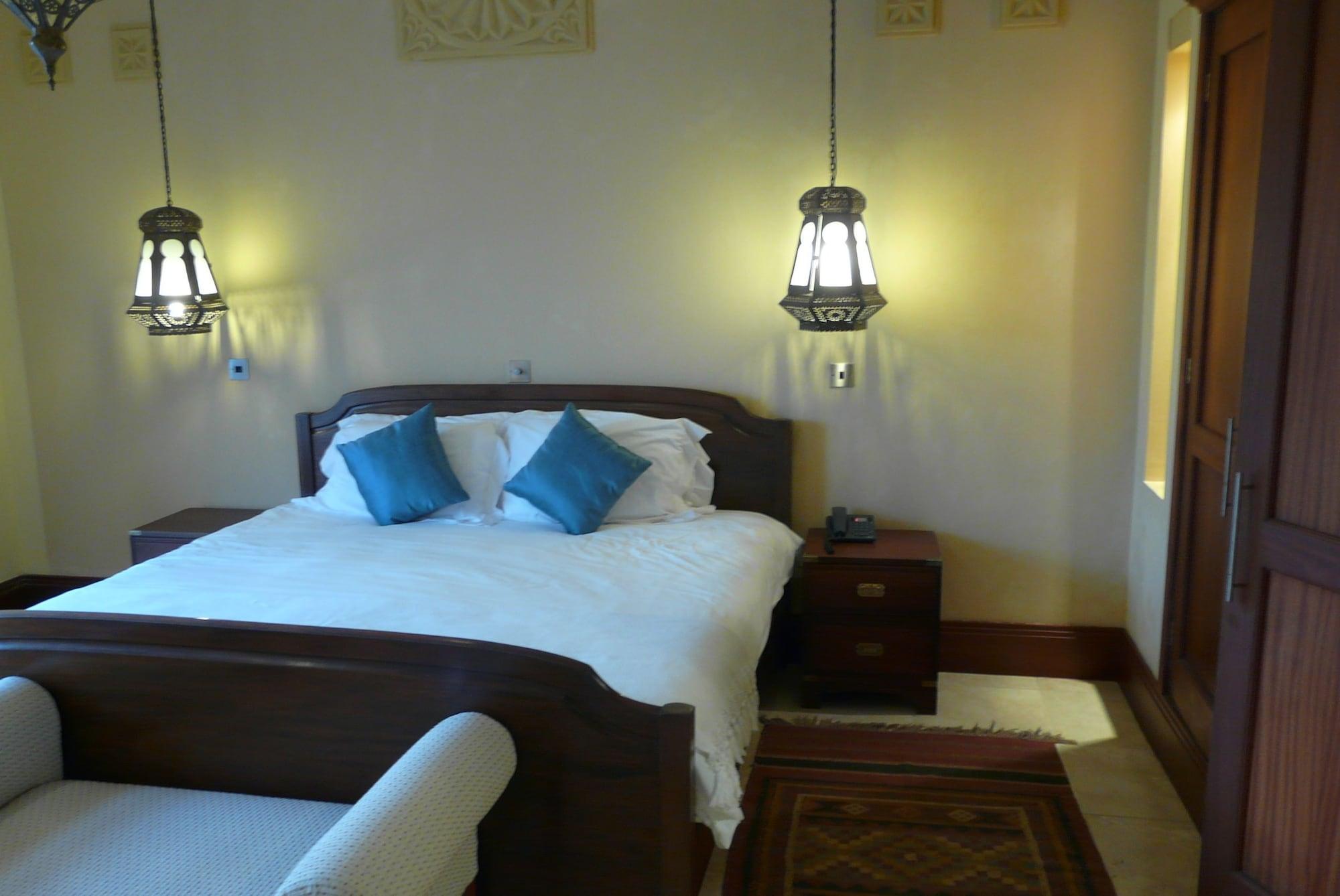 Cocoa Boutique Hotel - Your Kenyan Beachfront Bliss Mombasa Kültér fotó