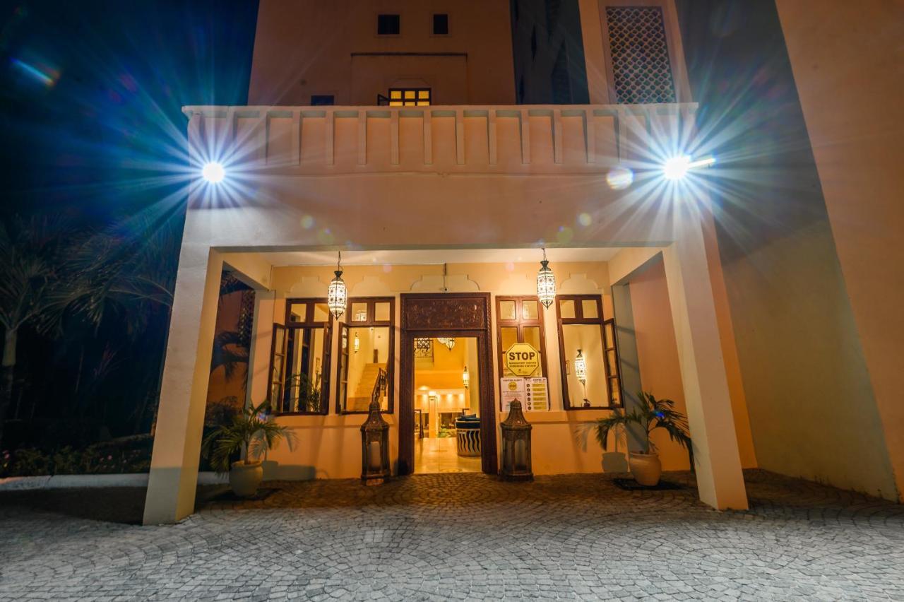 Cocoa Boutique Hotel - Your Kenyan Beachfront Bliss Mombasa Kültér fotó
