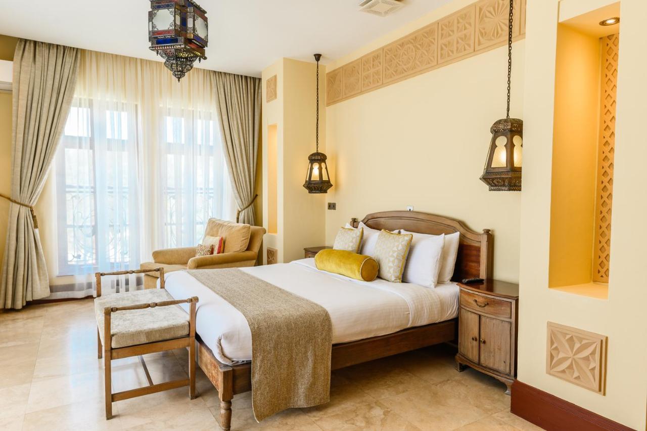 Cocoa Boutique Hotel - Your Kenyan Beachfront Bliss Mombasa Kültér fotó