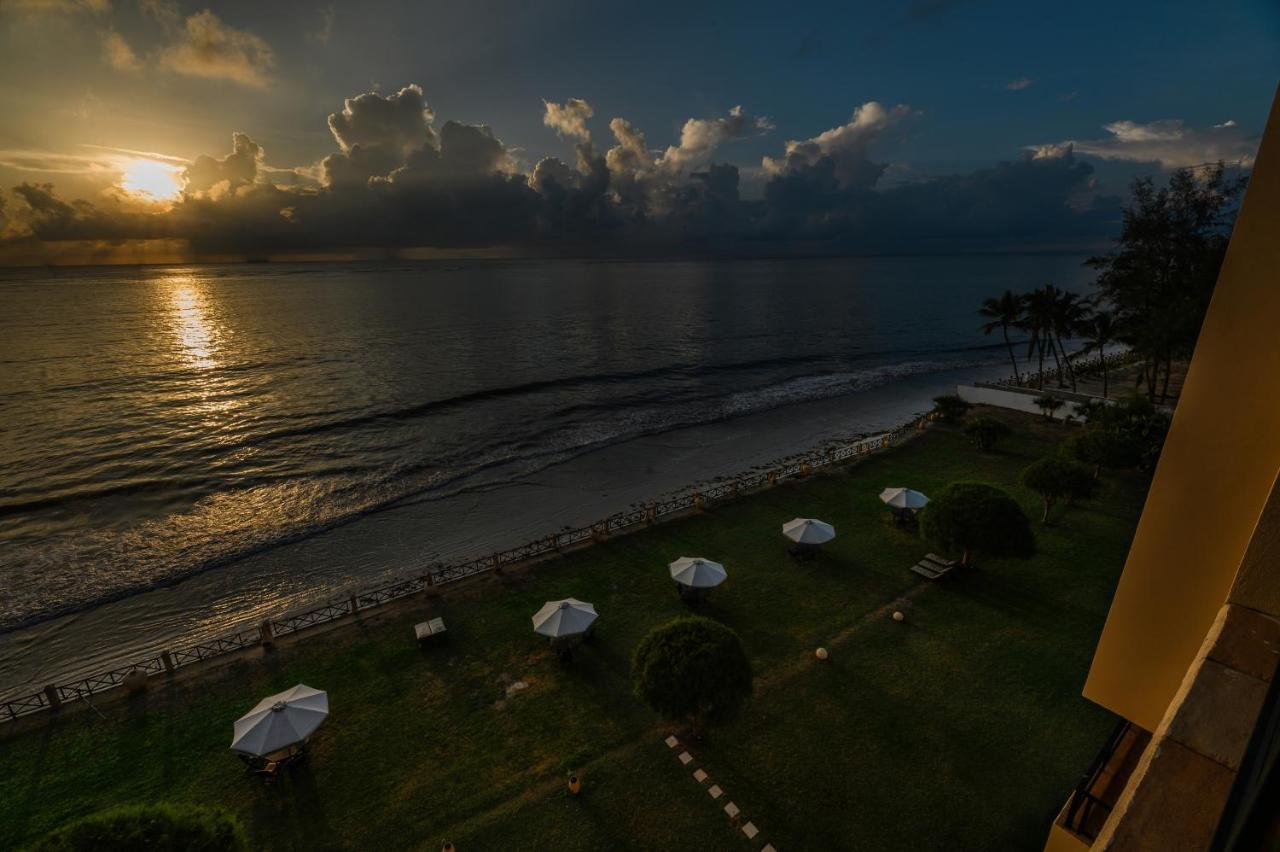 Cocoa Boutique Hotel - Your Kenyan Beachfront Bliss Mombasa Kültér fotó