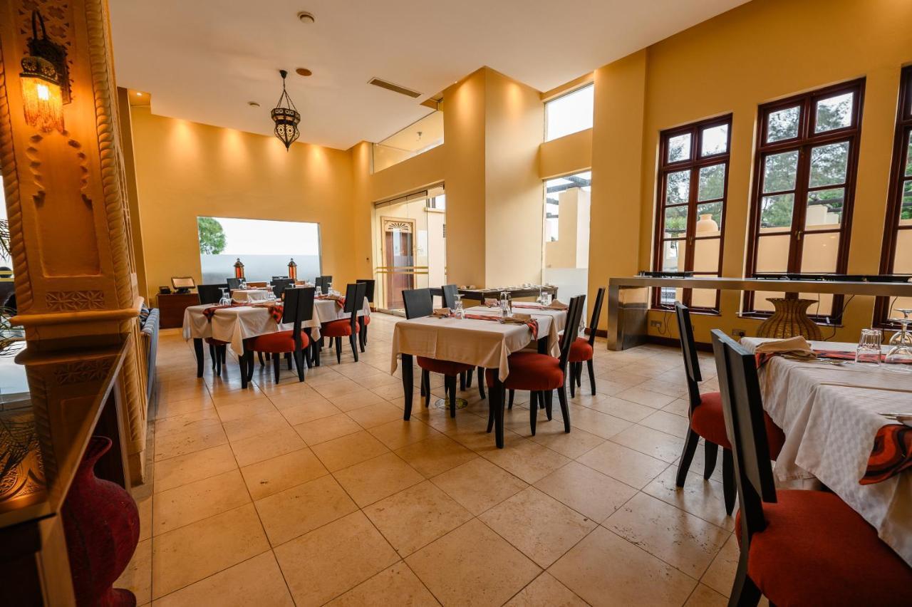 Cocoa Boutique Hotel - Your Kenyan Beachfront Bliss Mombasa Kültér fotó